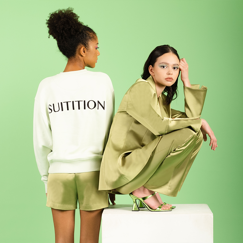 SUITITION nachhaltiger oversized Sweatshirt in mint, Slow Fashion, hochwertige Mode