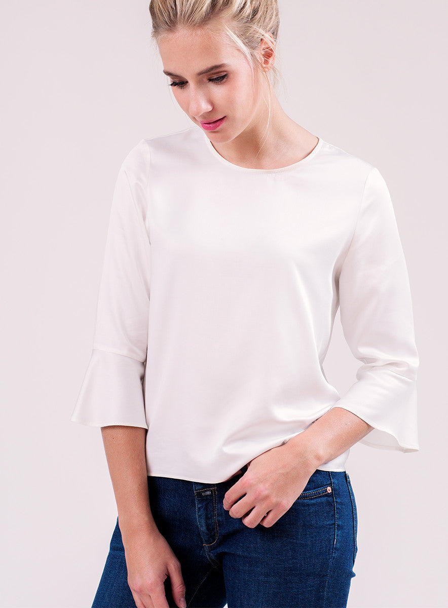 L'amour est bleu präsentiert die Bluse Modell Viola für Slow Fashion Liebhaber.