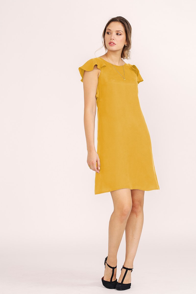 Stilvolles, kurzes Kleid mit tiefem Rückenausschnitt in Mitternachtsblau und Gelb von l'amour est bleu.